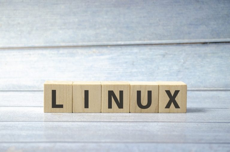 LINUX - word on wooden cubes