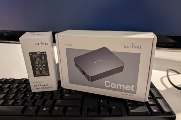 GL.iNet Comet (GL-RM1) Review – Remote KVM via Internet, alternativă PiKVM Comet KVM cu placa ATX
