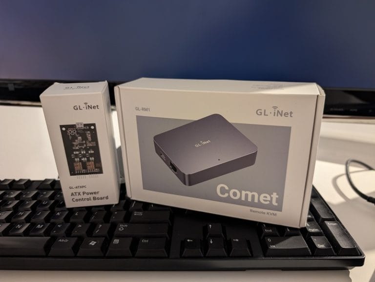 Comet KVM cu placa ATX