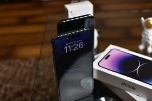 Apple depășește Samsung și devine liderul industriei globale de smartphone-uri în 2025